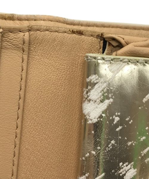 Maison Margiela 11（メゾンマルジェラ 11）Maison Margiela 11 (メゾンマルジェラ11) ペイント加工ウォレット ゴールド サイズ:下記参照の古着・服飾アイテム