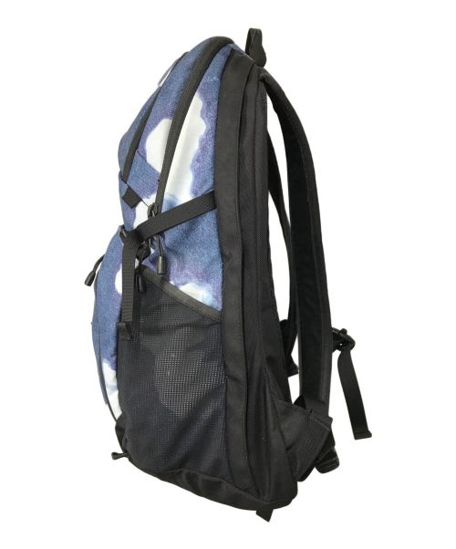 SUPREME（シュプリーム）SUPREME (シュプリーム) THE NORTH FACE (ザ ノース フェイス) Bleached Denim Print Pocono Backpack ブルー×ブラック サイズ:下記参照の古着・服飾アイテム