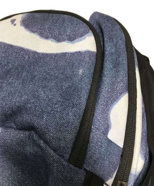 SUPREME（シュプリーム）SUPREME (シュプリーム) THE NORTH FACE (ザ ノース フェイス) Bleached Denim Print Pocono Backpack ブルー×ブラック サイズ:下記参照の古着・服飾アイテム