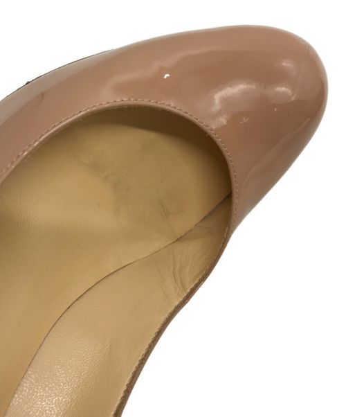 Christian Louboutin（クリスチャン・ルブタン）Christian Louboutin (クリスチャン・ルブタン) エナメルパンプス ベージュ サイズ:36 1/2の古着・服飾アイテム