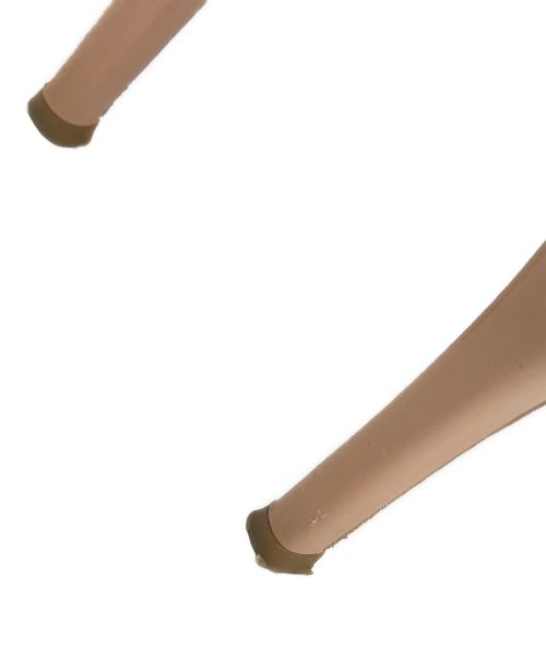 Christian Louboutin（クリスチャン・ルブタン）Christian Louboutin (クリスチャン・ルブタン) エナメルパンプス ベージュ サイズ:36 1/2の古着・服飾アイテム