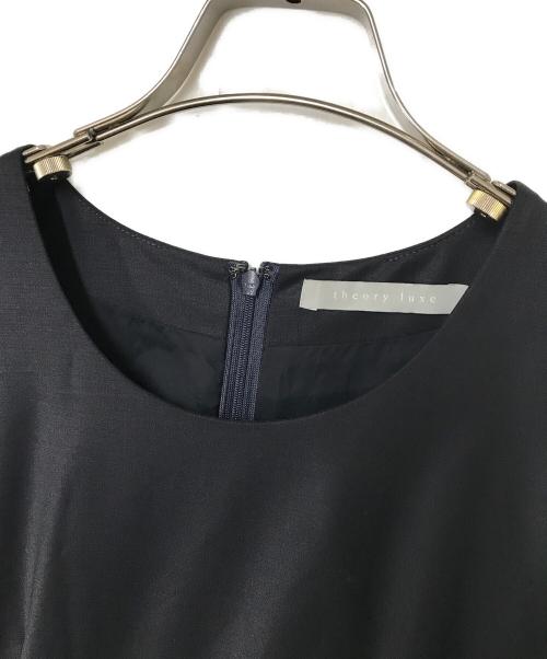 theory luxe（セオリーリュクス）theory luxe (セオリーリュクス) EXECUTIVE NIKKIA F/EXECUTIVE ABEER NLセットアップワンピース ネイビー サイズ:38の古着・服飾アイテム