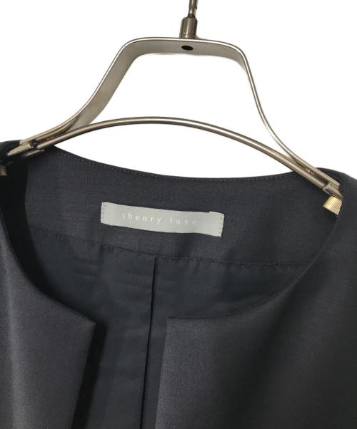 theory luxe（セオリーリュクス）theory luxe (セオリーリュクス) EXECUTIVE NIKKIA F/EXECUTIVE ABEER NLセットアップワンピース ネイビー サイズ:38の古着・服飾アイテム