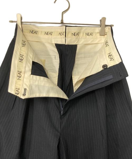 NEAT（ニート）NEAT (ニート) ストライプツータックパンツ ネイビー サイズ:Sの古着・服飾アイテム