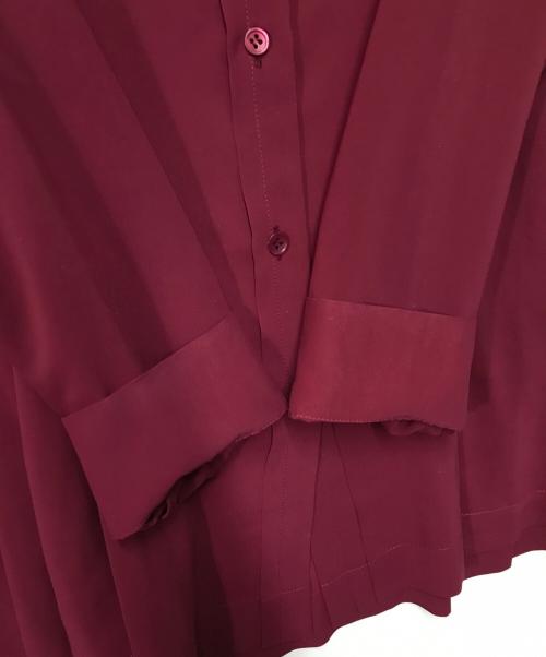 ISSEY MIYAKE FETE（イッセイミヤケフェット）ISSEY MIYAKE FETE (イッセイミヤケフェット) プリーツシアーシャツ IF84FJ708 ボルドー サイズ:2の古着・服飾アイテム