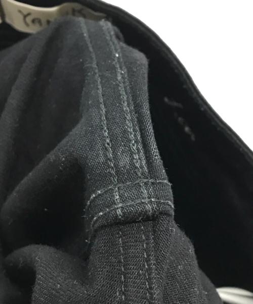 YANUK（ヤヌーク）YANUK (ヤヌーク) IENA (イエナ) 別注カットオフデニムパンツ 57113507  IENA別注 ブラック サイズ:W25の古着・服飾アイテム