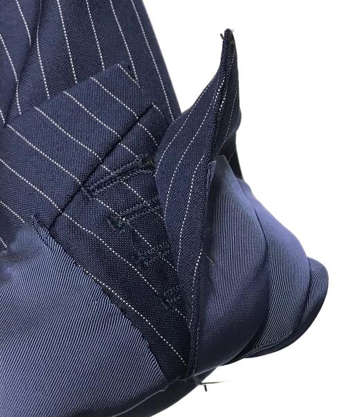 ERMENEGILDO ZEGNA（エルメネジルド・ゼニア）Ermenegildo Zegna (エルメネジルド・ゼニア) ストライプセットアップスーツ ネイビー サイズ:SIZE 50-6DROP（waist84cm)の古着・服飾アイテム