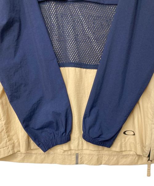OAKLEY（オークリー）OAKLEY (オークリー) アノラックパーカー ブルー×ベージュ サイズ:Mの古着・服飾アイテム