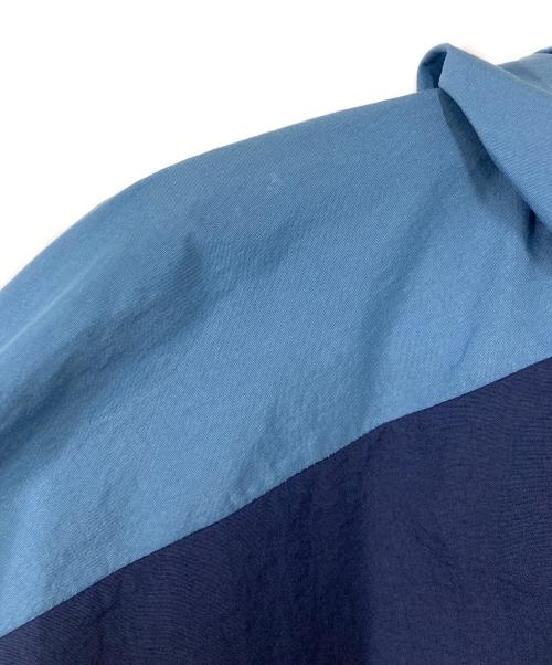 OAKLEY（オークリー）OAKLEY (オークリー) アノラックパーカー ブルー×ベージュ サイズ:Mの古着・服飾アイテム