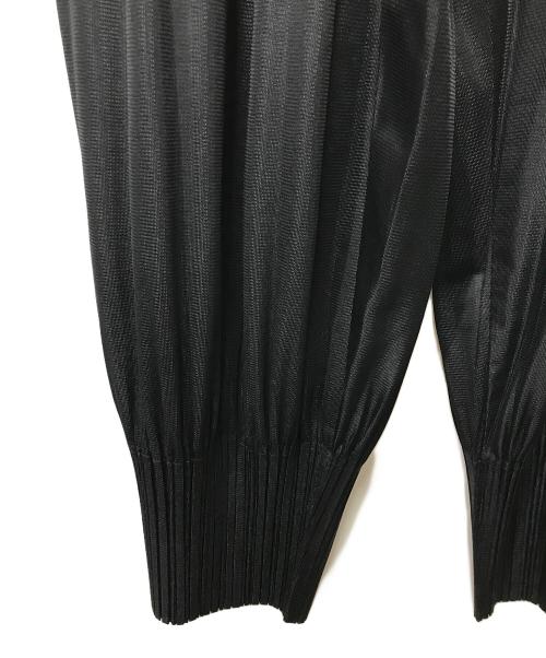 PLEATS PLEASE（プリーツプリーズ）PLEATS PLEASE (プリーツプリーズ) FLUFFY BASICS ブラック サイズ:3の古着・服飾アイテム