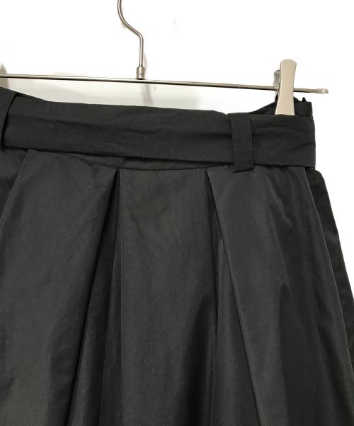 GRACE CLASS（グレースクラス）GRACE CLASS (グレースクラス) ブラックタフタオーバースカート ブラック サイズ:38の古着・服飾アイテム