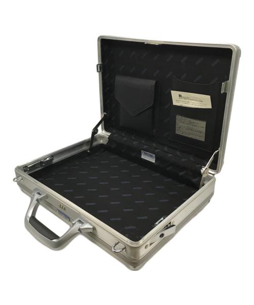 RIMOWA（リモワ）RIMOWA (リモワ) TOPAS 2WAYアタッシュケース シルバーの古着・服飾アイテム