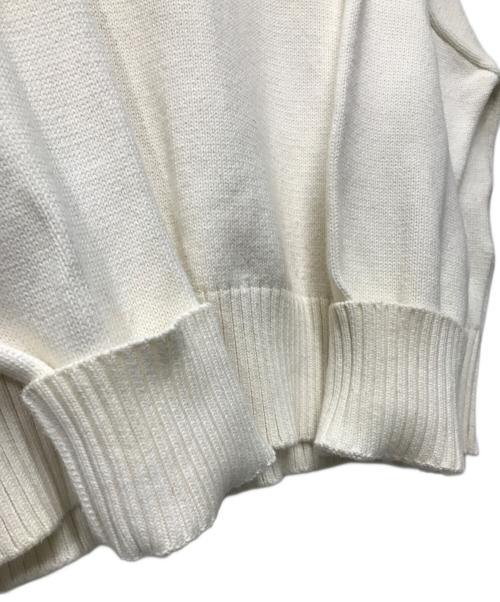 AMIPARIS（アミパリス）AMIPARIS (アミパリス) ハートロゴクルーネックニット SPEE21HK019.016 ホワイト サイズ:Mの古着・服飾アイテム
