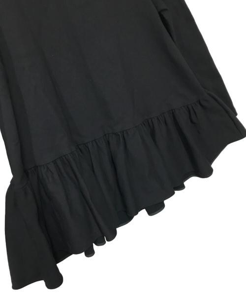 YORI（ヨリ）yori (ヨリ) ぬくぬくヘムフリルブラウス ブラック サイズ:38の古着・服飾アイテム
