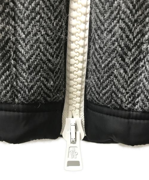 MONCLER（モンクレール）MONCLER (モンクレール) ROEERT フーデットダウンジャケット グレー×ブラック サイズ:1の古着・服飾アイテム