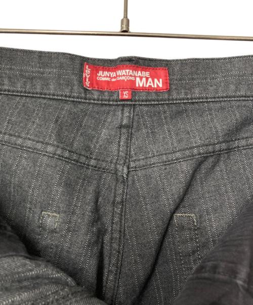 COMME des GARCONS JUNYA WATANABE MAN（コム デ ギャルソン ジュンヤ ワタナベ マン）COMME des GARCONS JUNYA WATANABE MAN (コム デ ギャルソン ジュンヤ ワタナベ マン) LEVI'S (リーバイス) ストライプデニムパンツ WL-P205 AD2013 ブラック サイズ:XSの古着・服飾アイテム