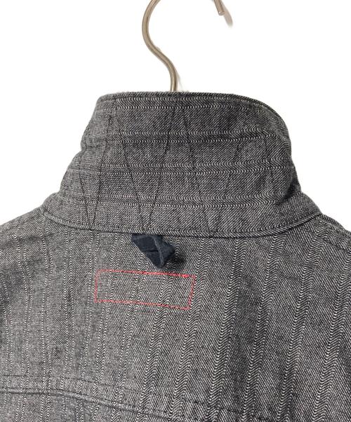 COMME des GARCONS JUNYA WATANABE MAN（コム デ ギャルソン ジュンヤ ワタナベ マン）COMME des GARCONS JUNYA WATANABE MAN (コム デ ギャルソン ジュンヤ ワタナベ マン) LEVI'S (リーバイス) エルボーパッチ デニムジャケット グレー サイズ:Sの古着・服飾アイテム