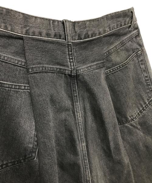 URU（ウル）uru (ウル) COTTON DENIM TUCK PANTS ブラック サイズ:1の古着・服飾アイテム