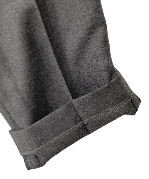 INCOTEX（インコテックス）INCOTEX (インコテックス) センタープレスパンツ グレー サイズ:48の古着・服飾アイテム