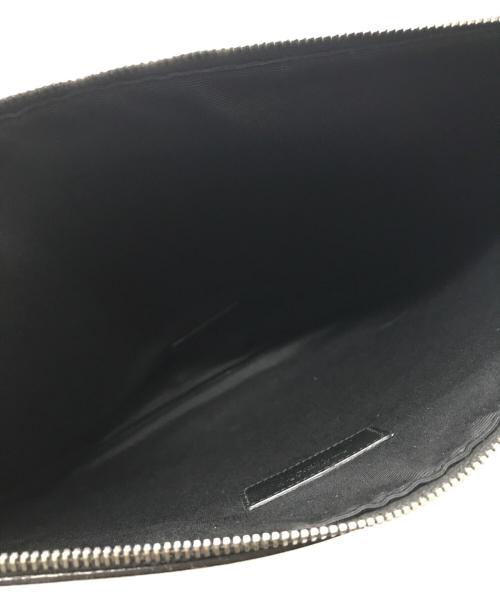 Saint Laurent Paris（サンローランパリ）Saint Laurent Paris (サンローランパリ) クラッチバッグ GNC345277・1114 ブラックの古着・服飾アイテム