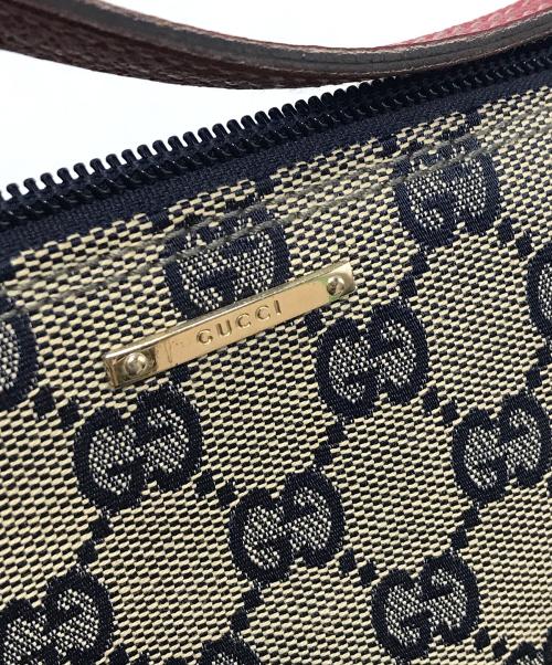 GUCCI（グッチ）GUCCI (グッチ) インターロッキングG ポーチ ベージュ×ネイビー×レッドの古着・服飾アイテム