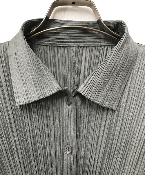 PLEATS PLEASE（プリーツプリーズ）PLEATS PLEASE (プリーツプリーズ) プリーツシャツ グレー サイズ:SIZE 3の古着・服飾アイテム