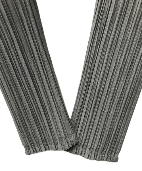 PLEATS PLEASE（プリーツプリーズ）PLEATS PLEASE (プリーツプリーズ) プリーツシャツ グレー サイズ:SIZE 3の古着・服飾アイテム