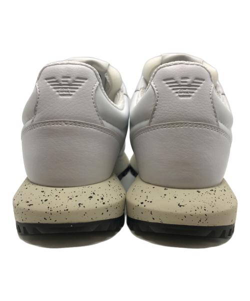 EMPORIO ARMANI（エンポリオアルマーニ）EMPORIO ARMANI (エンポリオアルマーニ) ローカットスニーカー X4X624 ホワイト サイズ:US8/UK7/EUR41の古着・服飾アイテム