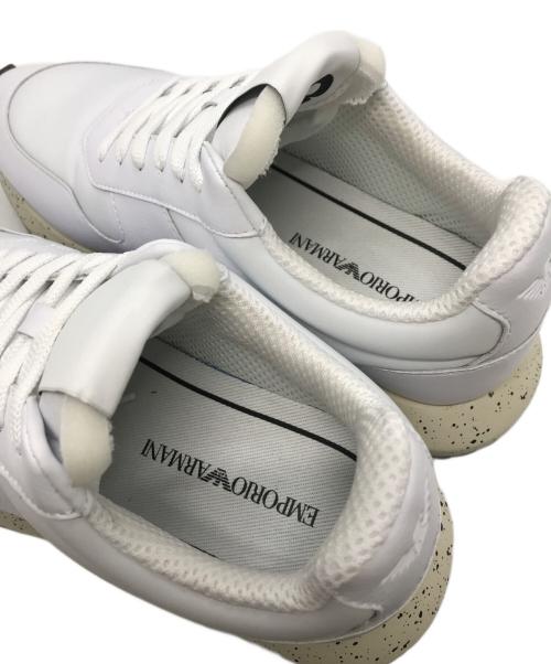 EMPORIO ARMANI（エンポリオアルマーニ）EMPORIO ARMANI (エンポリオアルマーニ) ローカットスニーカー X4X624 ホワイト サイズ:US8/UK7/EUR41の古着・服飾アイテム