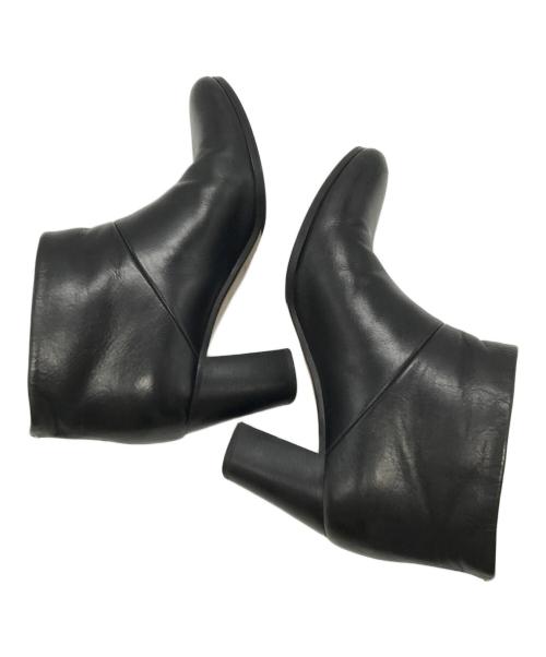 Maison Margiela 22（メゾンマルジェラ）Maison Margiela 22 (メゾンマルジェラ 22) ヒールショートブーツ 38WU0286 ブラック サイズ:37の古着・服飾アイテム