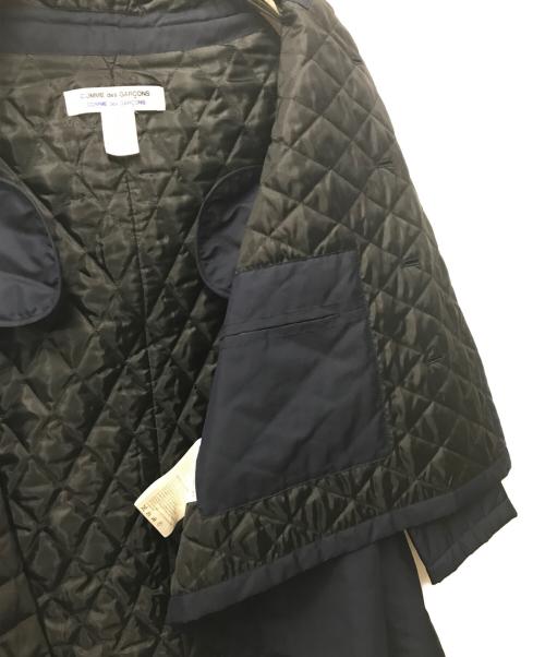 COMME des GARCONS COMME des GARCONS（コムデギャルソン コムデギャルソン）COMME des GARCONS COMME des GARCONS (コムデギャルソン コムデギャルソン) 変形 中綿フーデットコート W16C005 ネイビー×ブラック サイズ:Sの古着・服飾アイテム