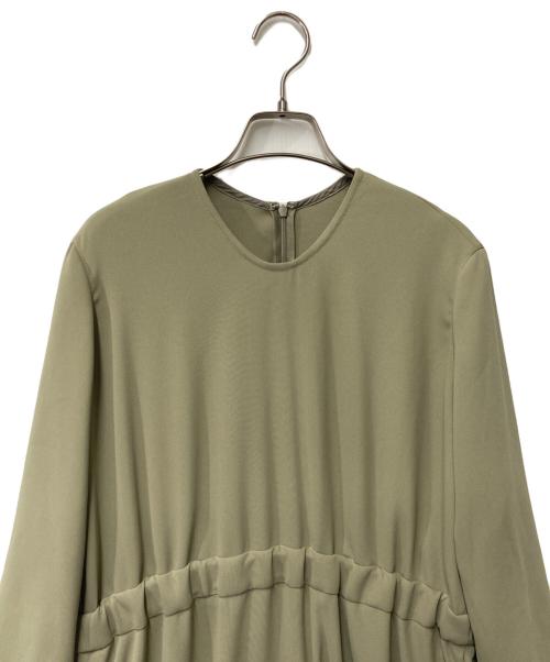 NO CONTROL AIR（ノーコントロールエアー）NO CONTROL AIR (ノーコントロールエアー) 強撚ポリエステル経二重織 ウエストマークワンピース NC065OP カーキ サイズ:38の古着・服飾アイテム