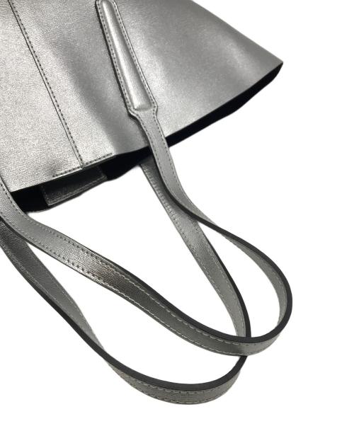 GIANNI CHIARINI（ジャンニ キアリーニ）GIANNI CHIARINI (ジャンニ キアリーニ) トートバッグ シルバーの古着・服飾アイテム