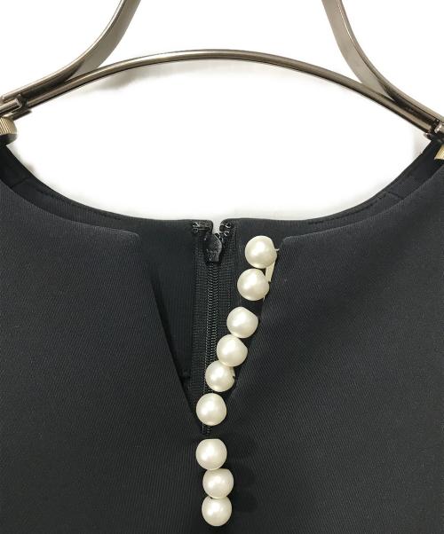 UNITED ARROWS（ユナイテッドアローズ）UNITED ARROWS (ユナイテッドアローズ) SPONGY パールモチーフ ブラウス ブラック サイズ:FREEの古着・服飾アイテム