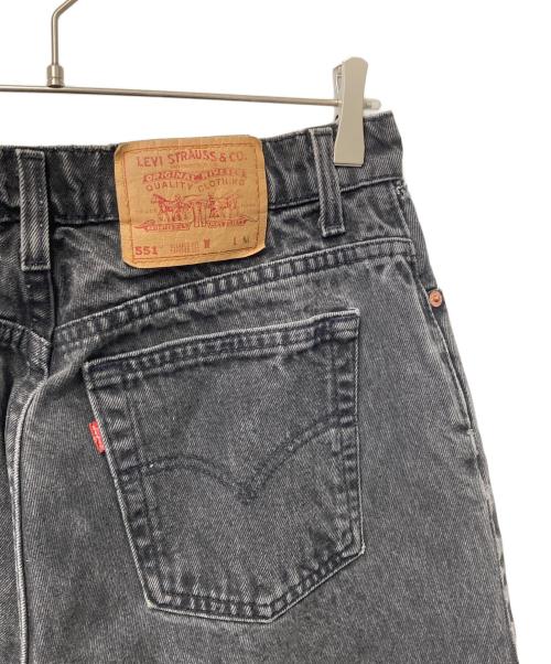 LEVI'S（リーバイス）LEVI'S (リーバイス) 551 ブラックデニムパンツ 15551-0260 ボタン裏532 USA製 ブラック サイズ:不明の古着・服飾アイテム