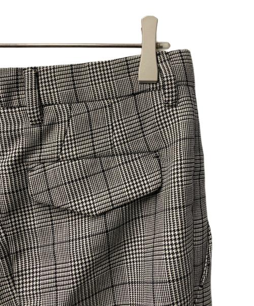 MIU MIU（ミュウミュウ）MIU MIU (ミュウミュウ) グレンチェック テーパードパンツ MP778 R161 087 グレー×ブラック サイズ:40の古着・服飾アイテム