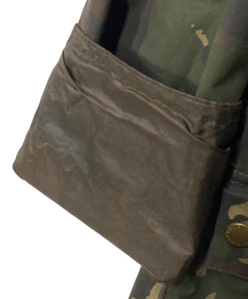 Barbour（バブアー）Barbour (バブアー) BOURNE CAMO オイルドジャケットMWX0404GN51S オリーブ×ブラウン×ブラック サイズ:Sの古着・服飾アイテム