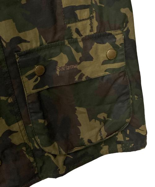 Barbour（バブアー）Barbour (バブアー) BOURNE CAMO オイルドジャケットMWX0404GN51S オリーブ×ブラウン×ブラック サイズ:Sの古着・服飾アイテム