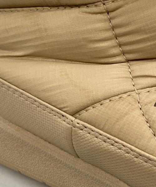 THE NORTH FACE（ザ ノース フェイス）THE NORTH FACE (ザ ノース フェイス) W NUPTSE WP4 SHORT ベージュ サイズ:US6/UK4.0/EU37/CM23.0の古着・服飾アイテム