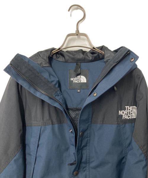 THE NORTH FACE（ザ ノース フェイス）THE NORTH FACE (ザ ノース フェイス) Mountain Light Jacket/マウンテンライトジャケット ネイビー×ブラック サイズ:Mの古着・服飾アイテム