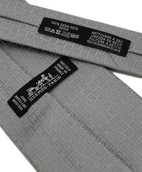 HERMES（エルメス）HERMES (エルメス) 総柄シルクネクタイ グレー サイズ:-の古着・服飾アイテム