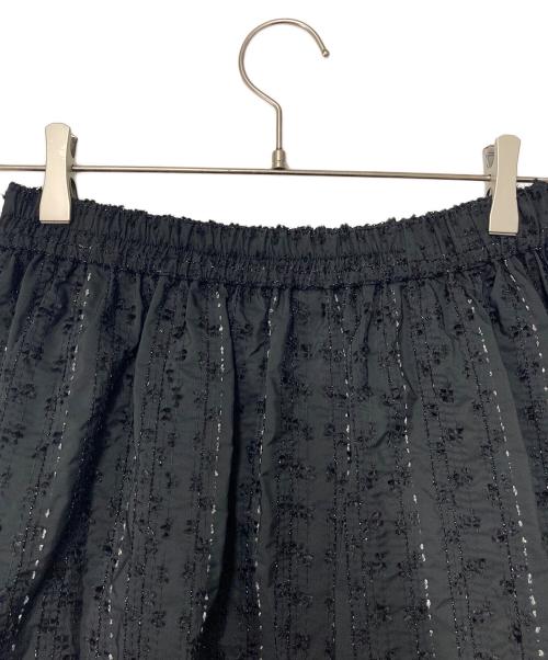 Sov.（ソブ）Sov. (ソブ) ラメボーダーティアードスカート ブラック サイズ:36の古着・服飾アイテム