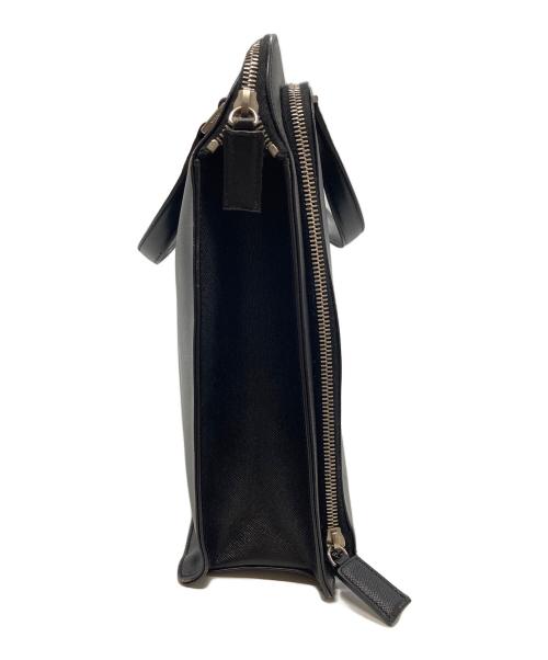 PRADA（プラダ）PRADA (プラダ) ロゴプレート ブリーフケース ブラックの古着・服飾アイテム