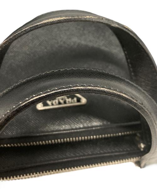 PRADA（プラダ）PRADA (プラダ) ロゴプレート ブリーフケース ブラックの古着・服飾アイテム