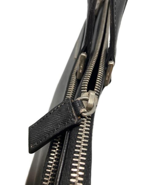 PRADA（プラダ）PRADA (プラダ) ロゴプレート ブリーフケース ブラックの古着・服飾アイテム