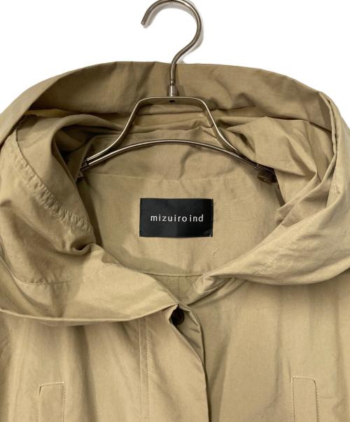 mizuiro-ind（ミズイロインド）mizuiro-ind (ミズイロインド) フーデッドナイロンコート ベージュ サイズ:不明　実寸参照の古着・服飾アイテム