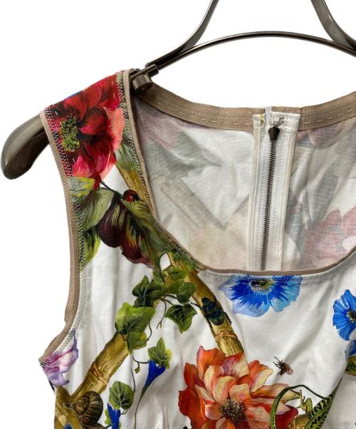 DOLCE & GABBANA（ドルチェ＆ガッバーナ）DOLCE & GABBANA (ドルチェ＆ガッバーナ) フラワープリントドレスワンピース F68O0T ホワイト サイズ:36の古着・服飾アイテム
