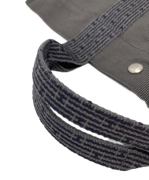 HERMES（エルメス）HERMES (エルメス) ニューフールトゥ PM グレー×ブラックの古着・服飾アイテム