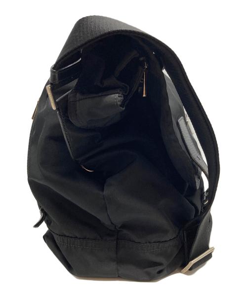 PRADA（プラダ）PRADA (プラダ) ナイロンメッセンジャーバック ブラックの古着・服飾アイテム