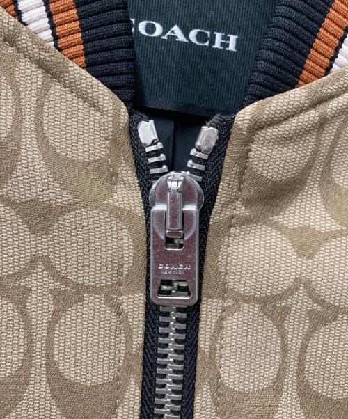 COACH（コーチ）COACH (コーチ) シグネチャー スーベニア ジャケット ホワイト×ベージュ サイズ:Ｍの古着・服飾アイテム